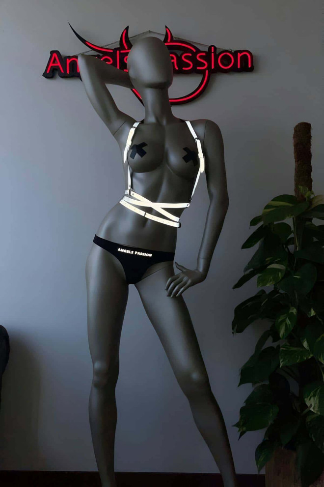 Kadın Fantazi İç Giyim Modelleri Rekflektörlü Harness - APFT198